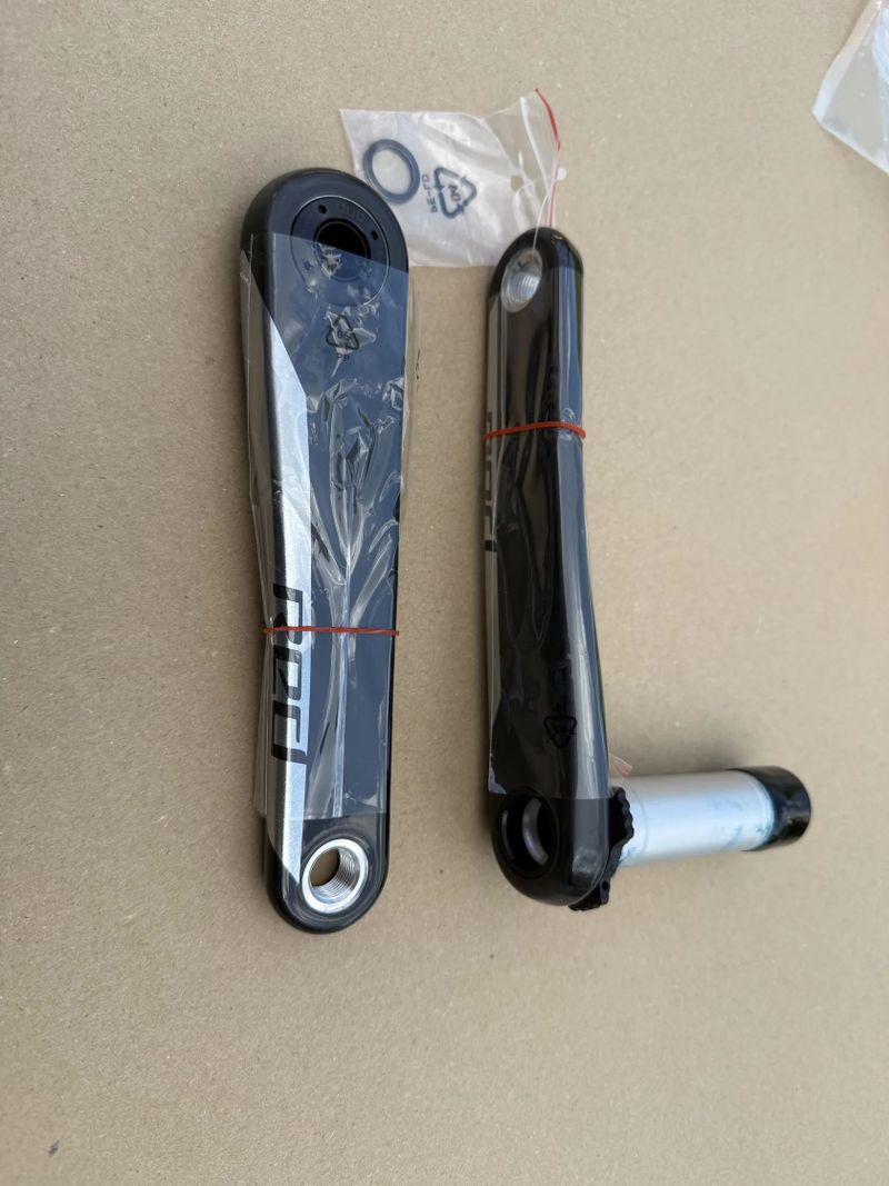 Nové karbonové kliky SRAM RED 172.5 mm