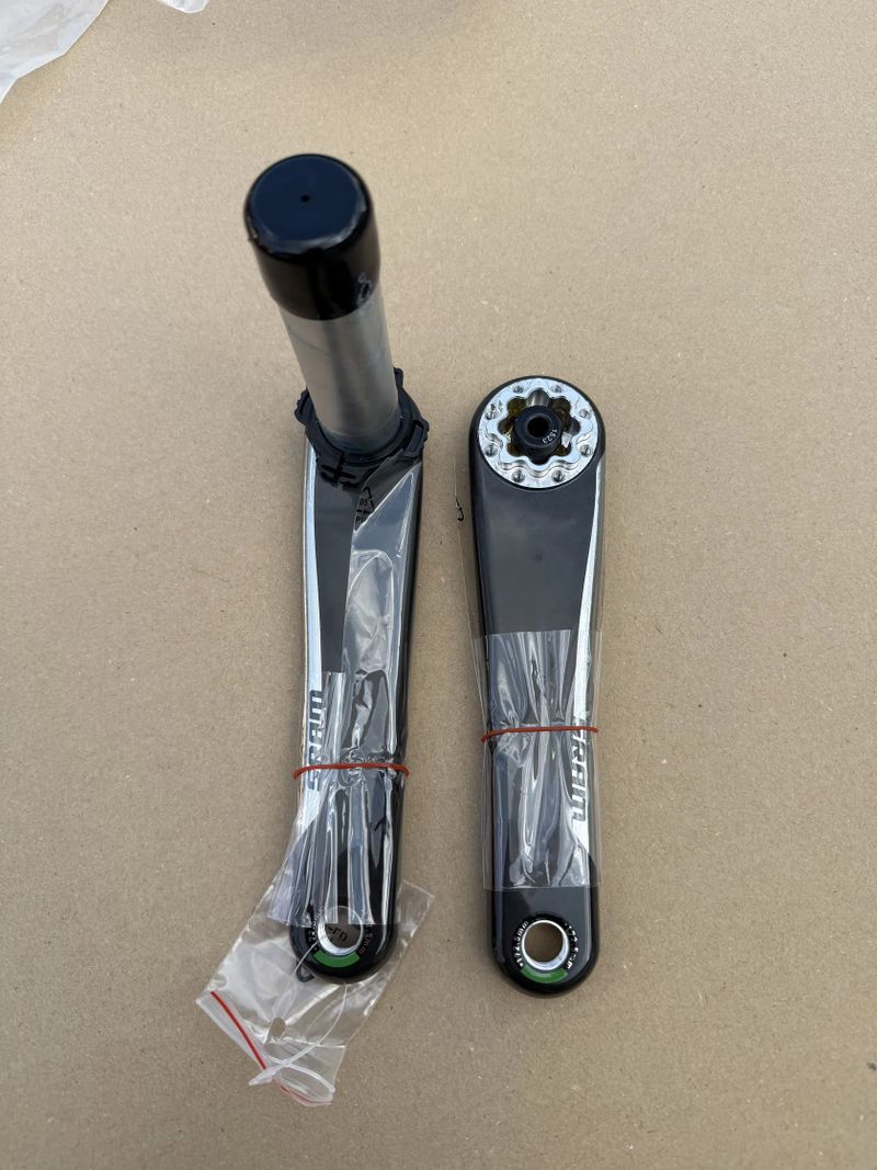 Nové karbonové kliky SRAM RED 172.5 mm
