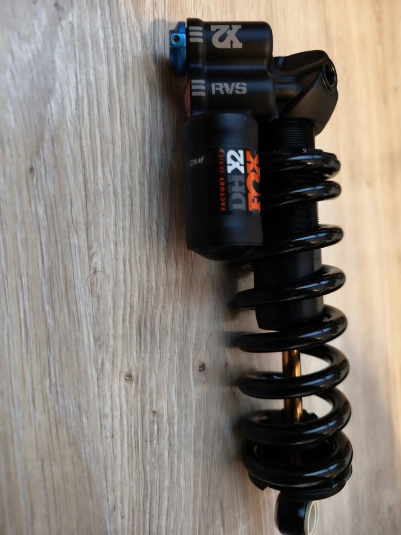 Fox DHX2 Trunnion 205x65mm + dvě pružiny