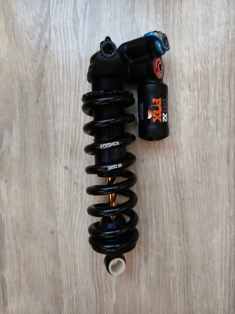 Fox DHX2 Trunnion 205x65mm + dvě pružiny