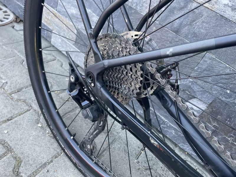 Gravel Cube Nuroad pro - M rám