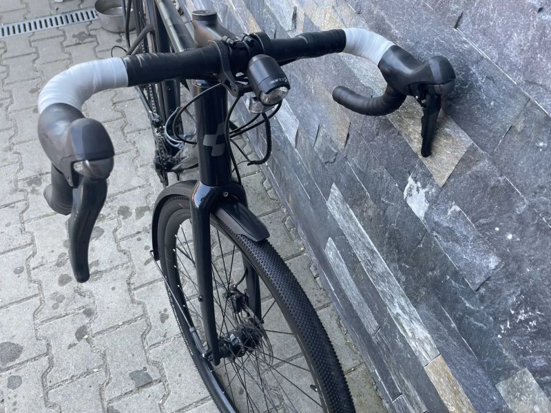 Gravel Cube Nuroad pro - M rám