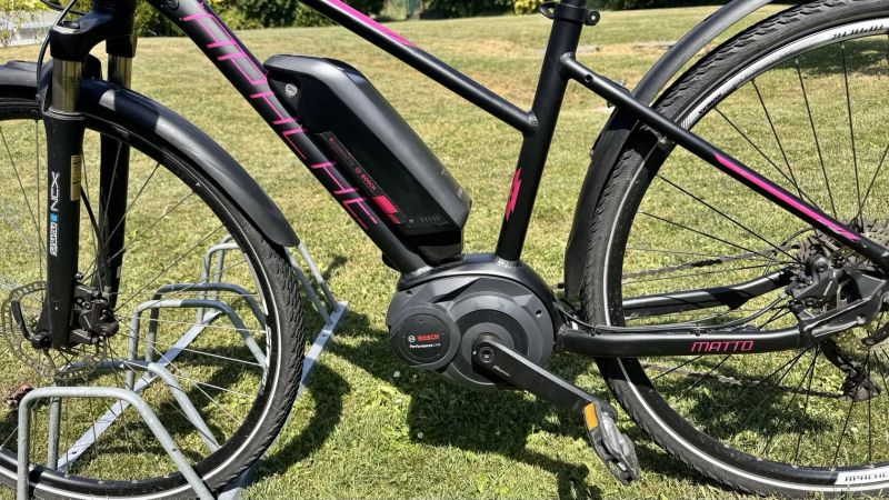 APACHE MATTO LADY BOSCH PERFORMANCE 500W
