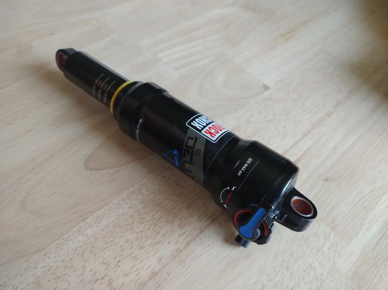 Rock Shox Deluxe RL 230x65