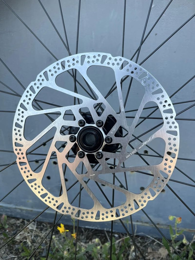 NOVÁ zapletená kola WTB ST Tough i30 TCS 2.0 mullet (29"/27,5"), XD ořech