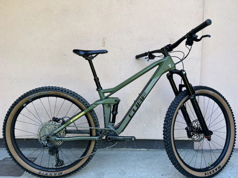 Málo jetý Cube Stereo 140 HPC Rookie Carbon - velikost S