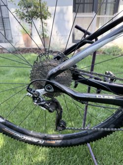 Cube Reaction Carbon 17”