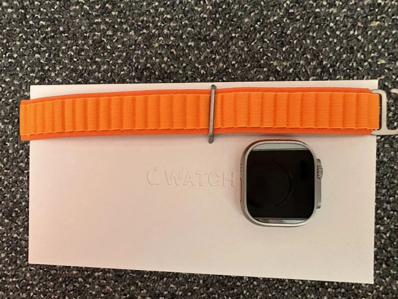 Apple watch ultra titanium case orange alpine loop