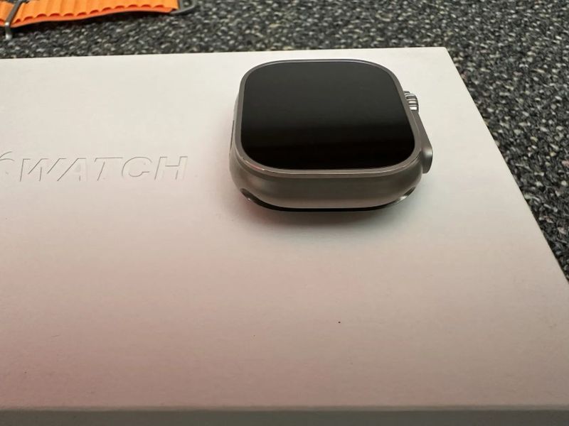 Apple watch ultra titanium case orange alpine loop
