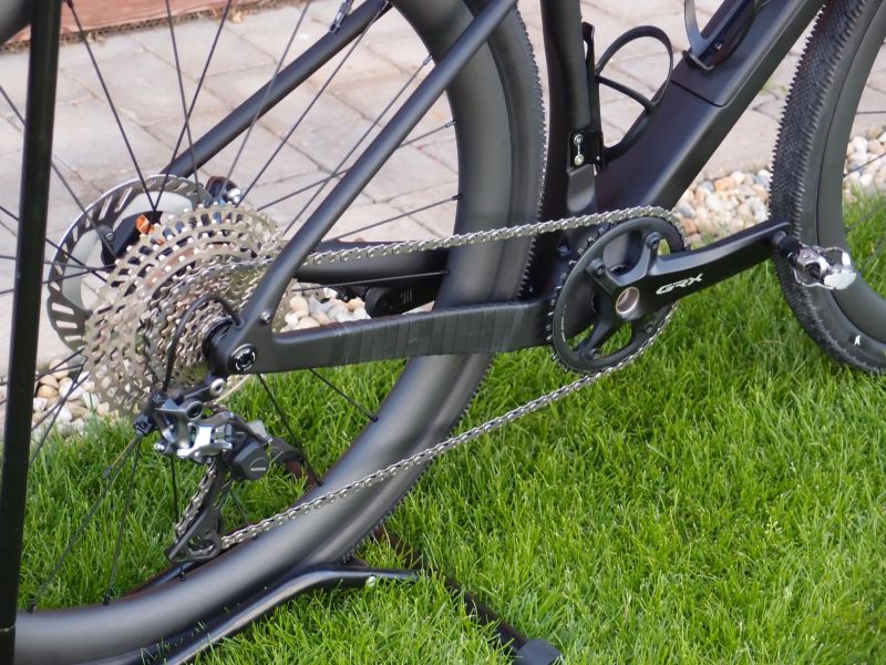 Carbon Gravel Custom 2026, GRX 810 1x11, M/L (175-185cm), 8,4kg, kazeta ZTTO ultralight 11-46