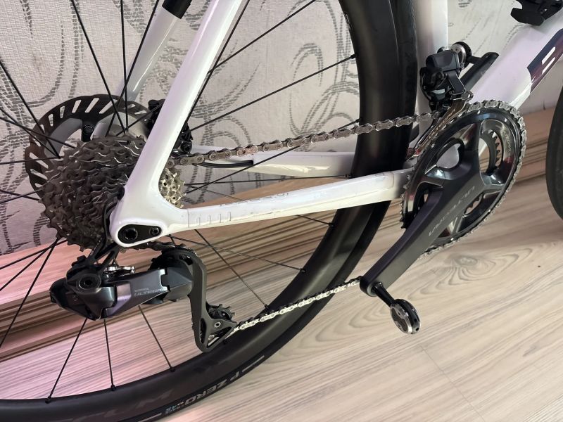 Bianchi Sprint 2024 – Ultegra Di2, Fulcrum Wind 42, top stav