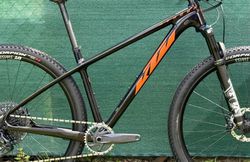 Rám KTM + vidlice FOX