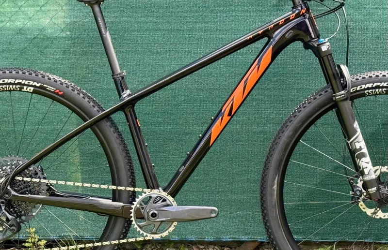 Rám KTM + vidlice FOX
