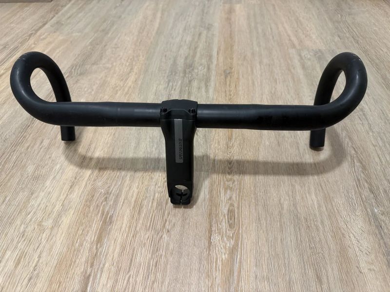 Specialized Expert Alloy Shallow Bend řidítka 420mm + představec 110mm