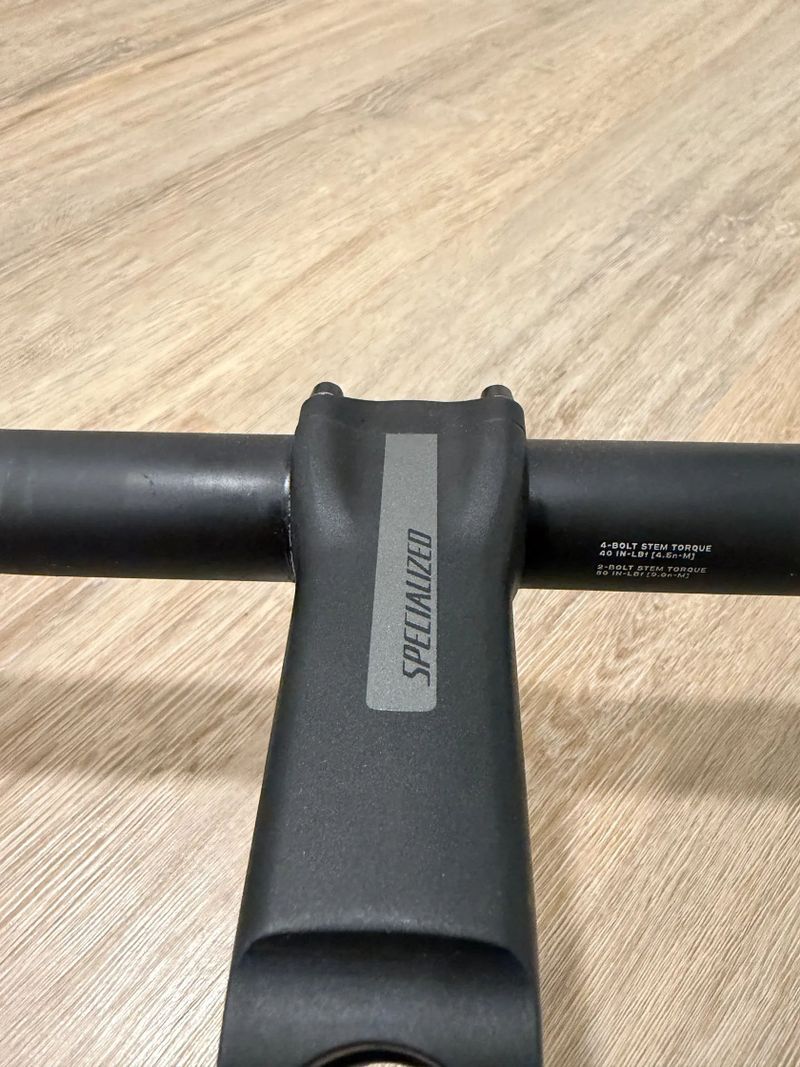 Specialized Expert Alloy Shallow Bend řidítka 420mm + představec 110mm