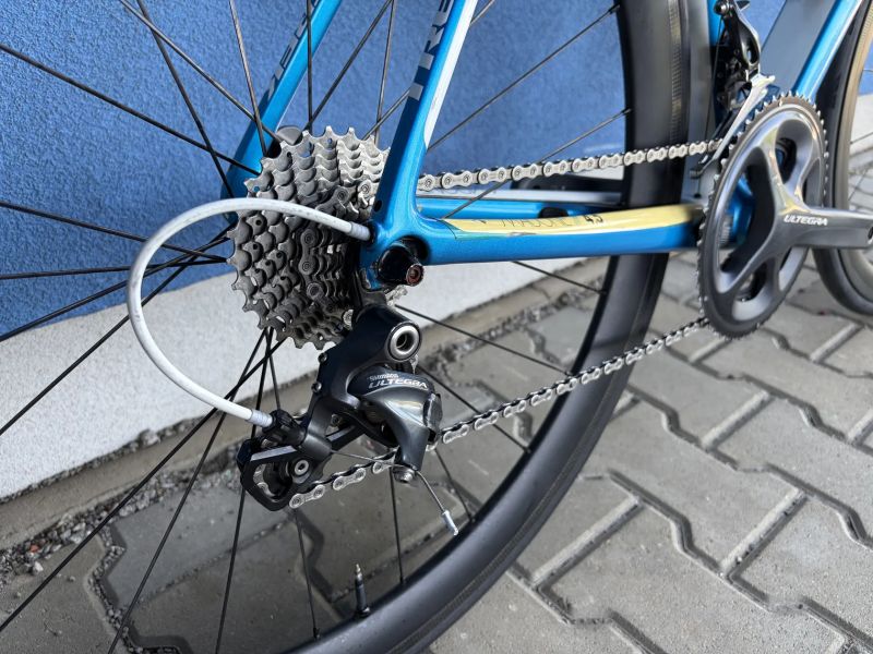Trek Madone 4.5 | Velikost 56 cm | Ultegra 6800 | Kola Fulcrum Racing Quattro LG (nebo DT Swiss)