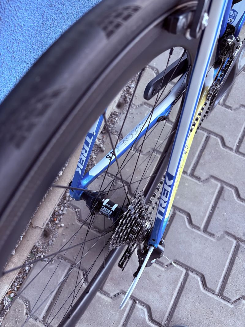 Trek Madone 4.5 | Velikost 56 cm | Ultegra 6800 | Kola Fulcrum Racing Quattro LG (nebo DT Swiss)