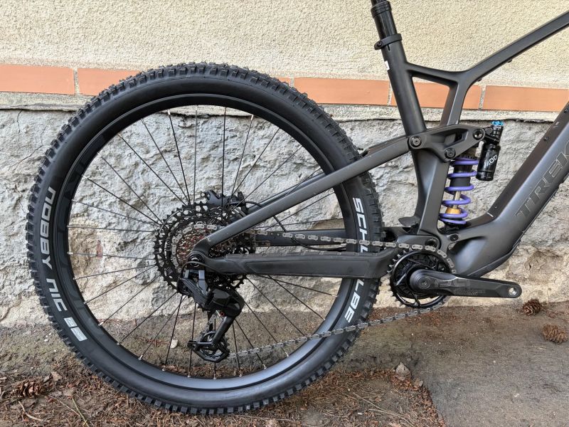 Trek Fuel EXe 9.5 (Custom Build s tlumičem Formula a novými komponenty SRAM T-Type)