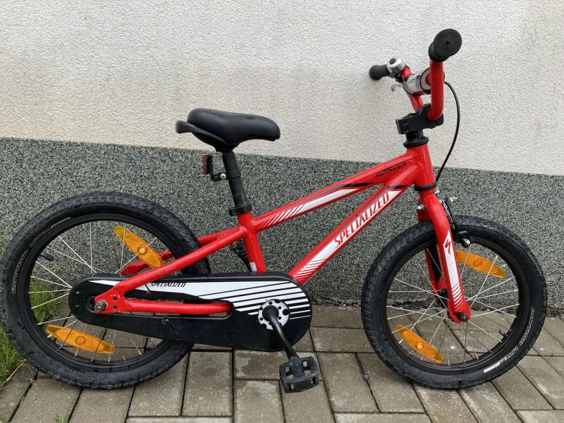 Specialized Hotrock 16