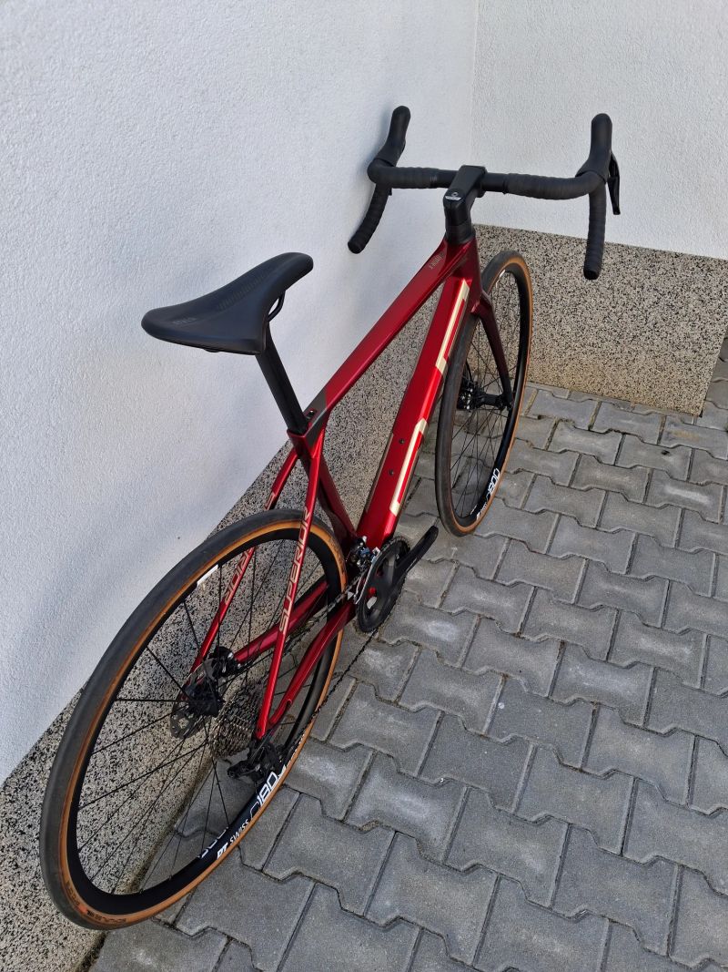 Superior Xroad Team Elite