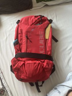 Cube Edge Trail 16L