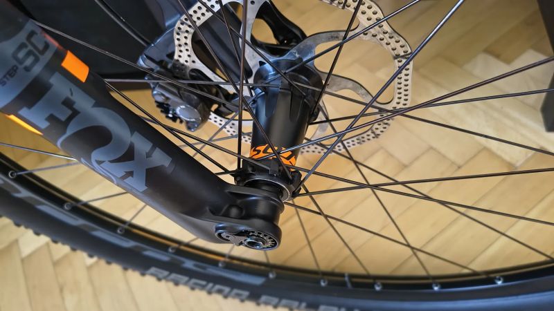 Scott Scale 910 /L/ 10kg / XT 1x12