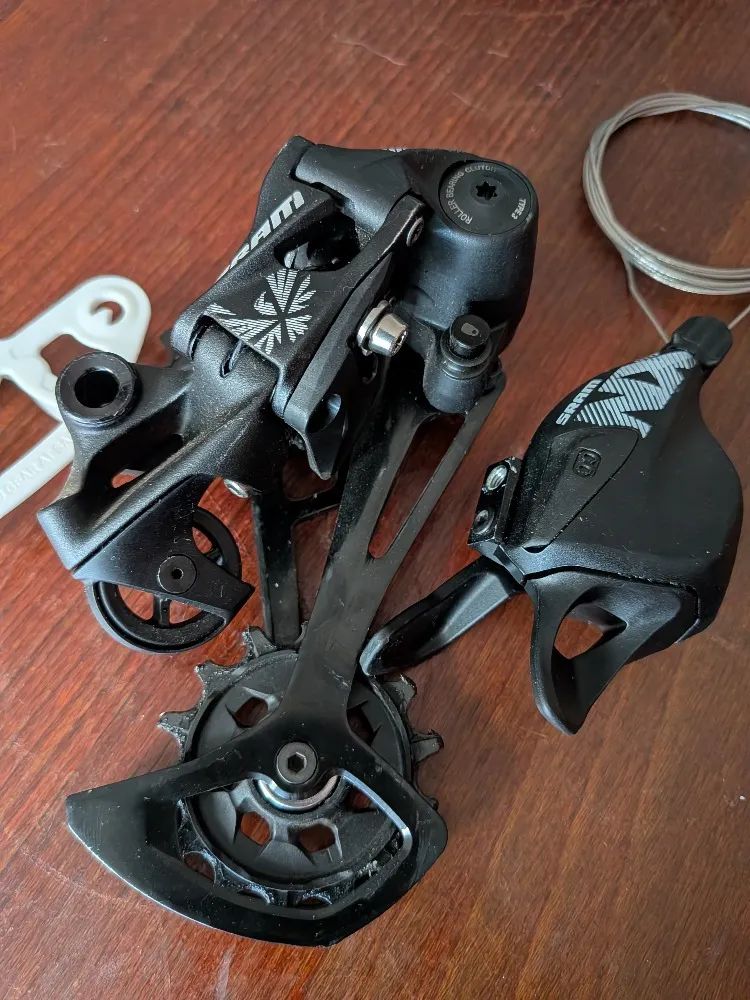 SRAM NX přehazovačka+ páčka NX ( téměř nové)