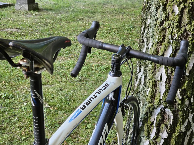 Merida Scultura Comp 904, vel. 56 s koly MAVIC Aksium Race