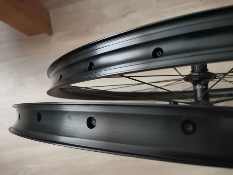 Syncros zapletená kola