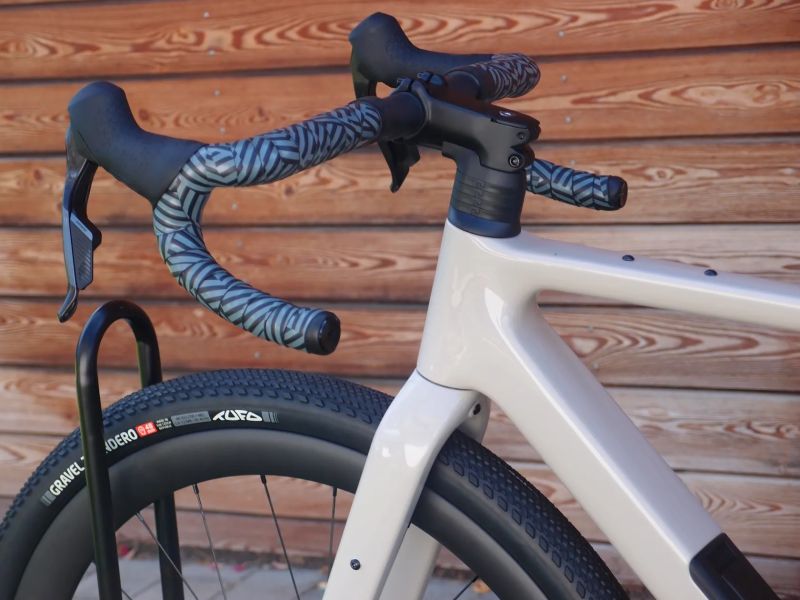 Carbon Gravel Custom 2026, Sram Rival E1 Xplr AXS 1x13, M/L (175-185cm), 8,3 kg