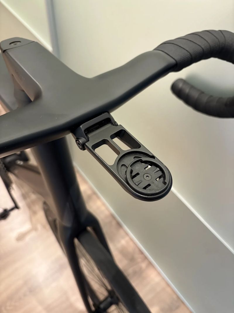 Rose Reveal Six Ultegra Di2 - karbonové silniční kolo