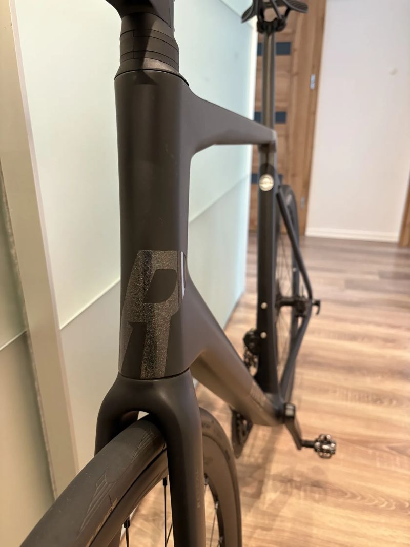 Rose Reveal Six Ultegra Di2 - karbonové silniční kolo