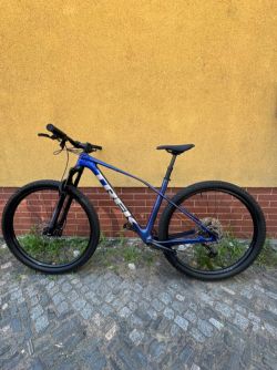 Trek Procaliber 9.5 Gen3 Hex Blue Carbon Horské kolo