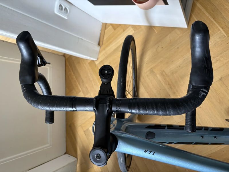 Giant TCR Advanced Pro 1 Di2-Disc
