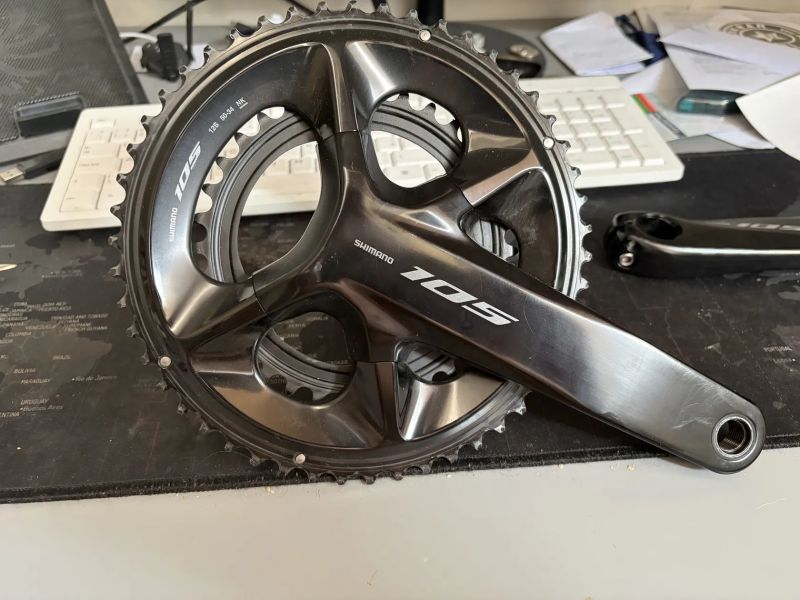 Kliky Shimano 105 s převodníkem 50-34 a wattmeterm
