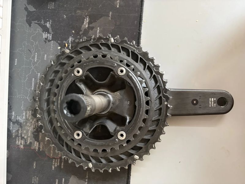 Kliky Shimano 105 s převodníkem 50-34 a wattmeterm