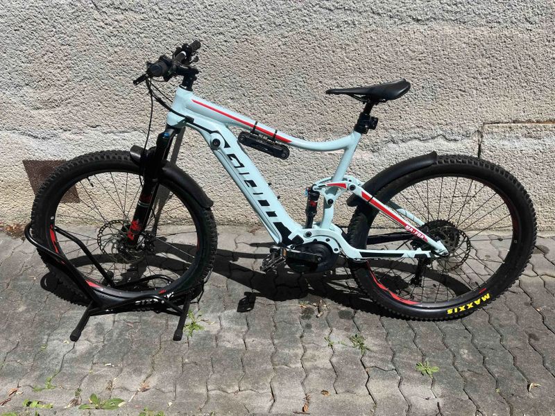 Giant Stance E+ (model 2019)
