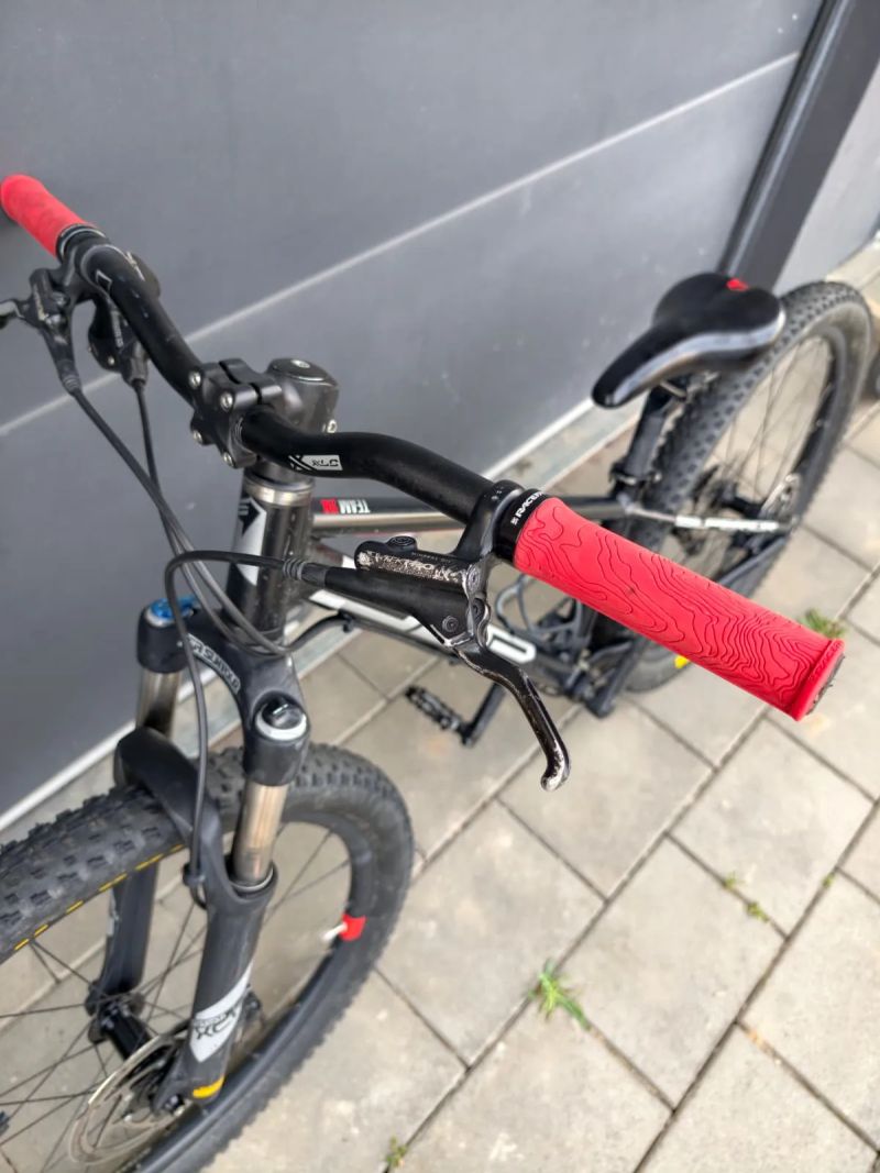 Superior Team 24 (2020) – lehké dětské MTB, vzduchová vidlice, hydraulické brzdy