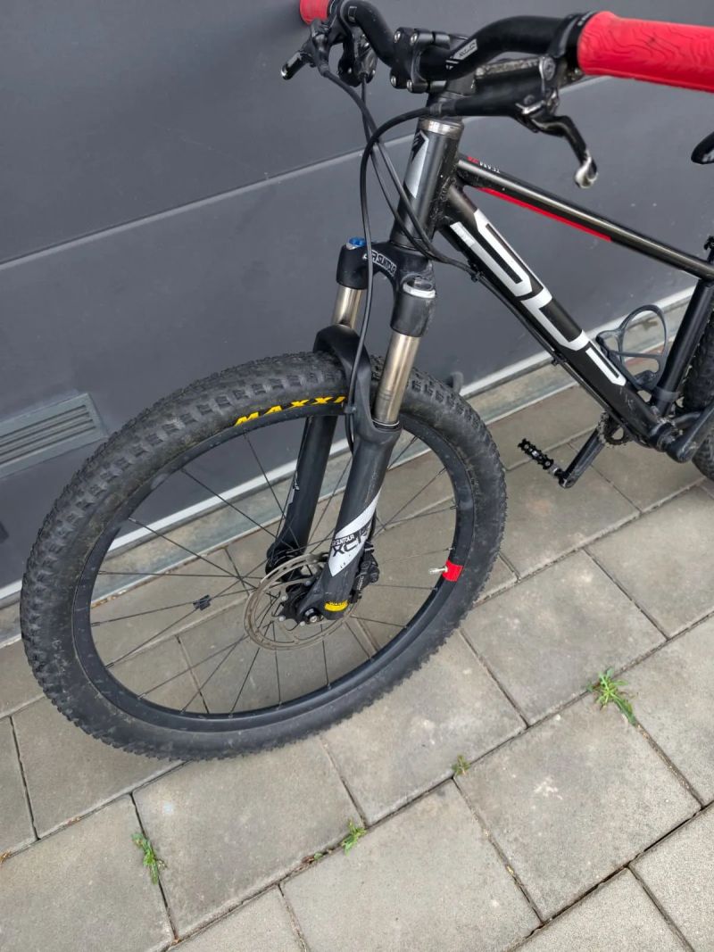 Superior Team 24 (2020) – lehké dětské MTB, vzduchová vidlice, hydraulické brzdy