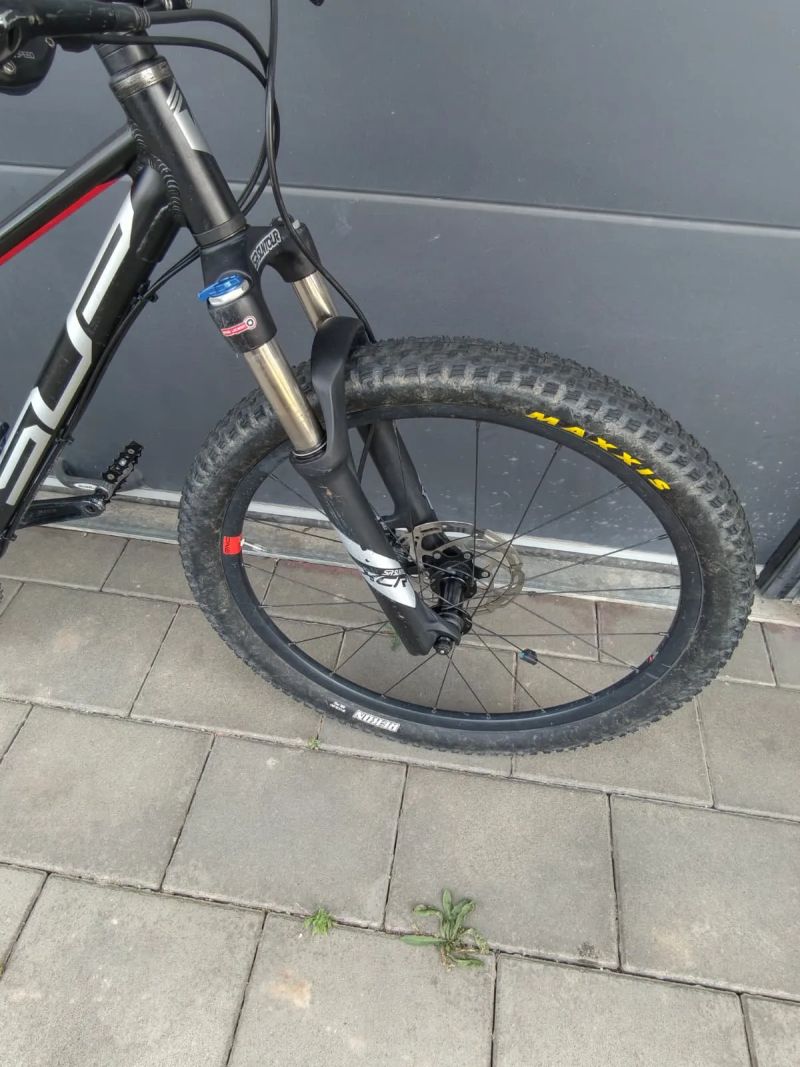 Superior Team 24 (2020) – lehké dětské MTB, vzduchová vidlice, hydraulické brzdy