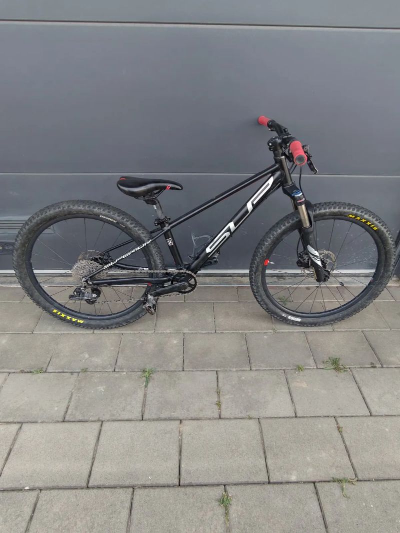 Superior Team 24 (2020) – lehké dětské MTB, vzduchová vidlice, hydraulické brzdy