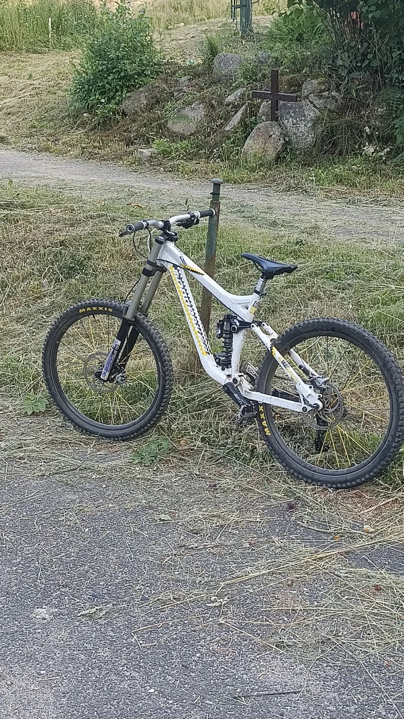 Mondraker Prayer 2012