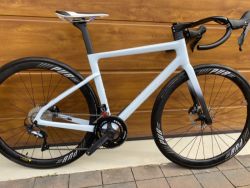 BIXS Gran Turismo X Carbon 