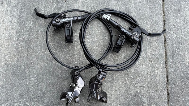 Kotoučové brzdy Shimano XT a XTR