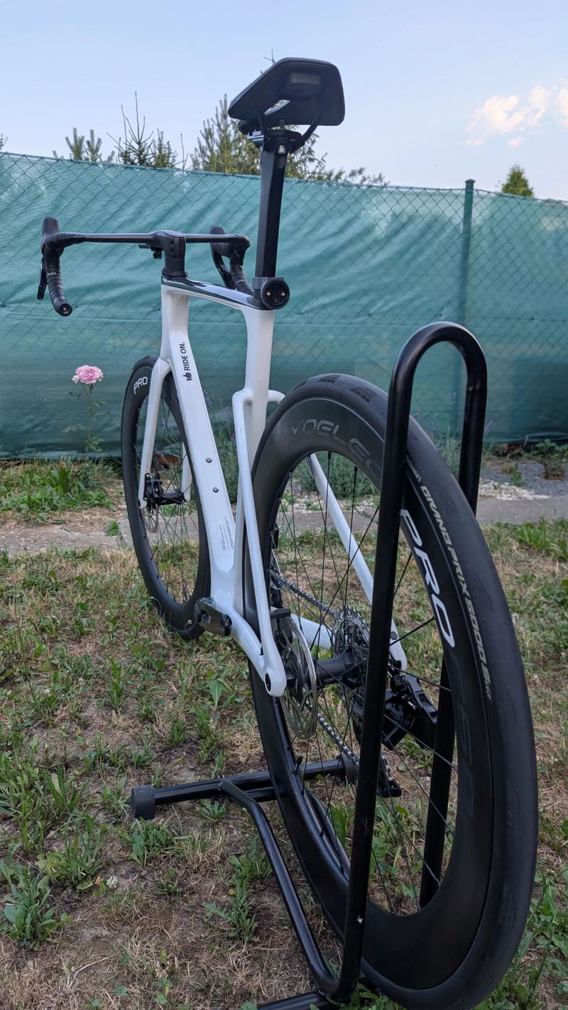 Van Rysel RCR-R Sram Rival AXS