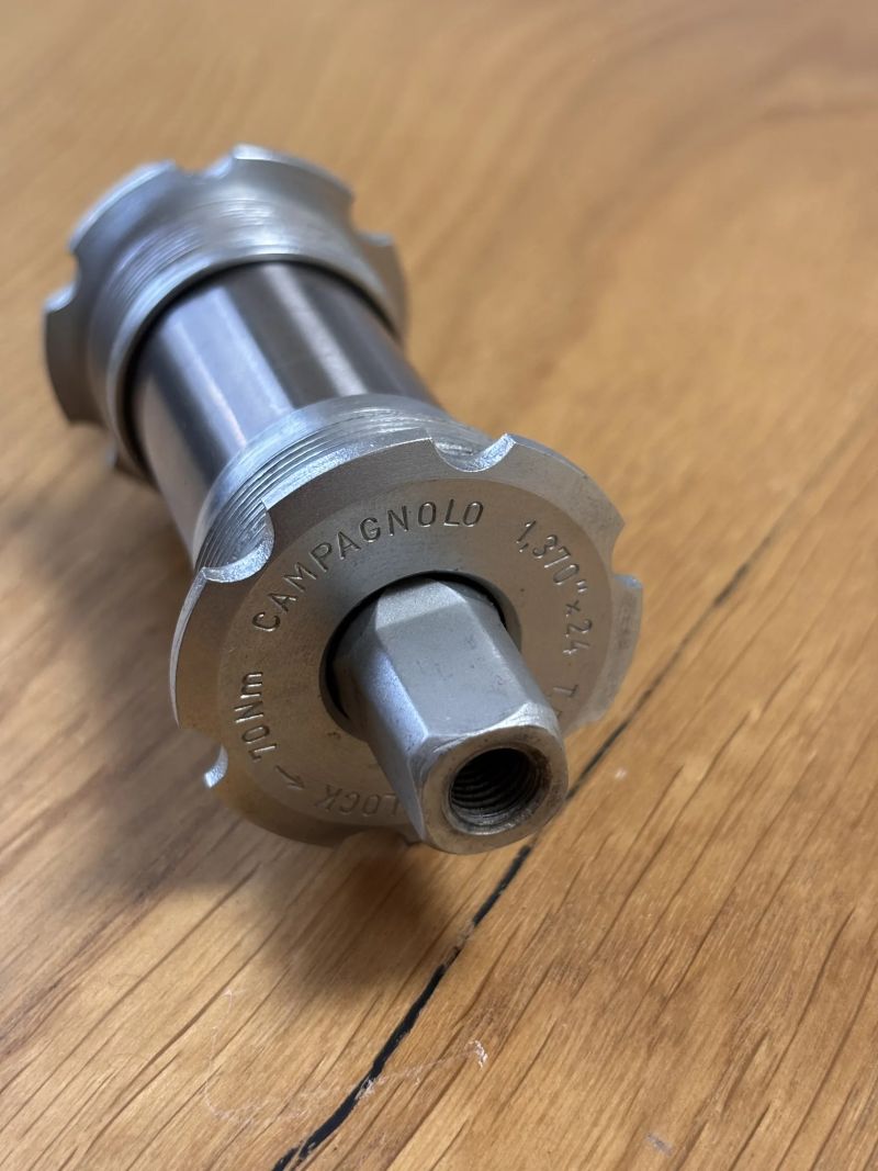 Campagnolo středové složení 1,370”x24 111mm