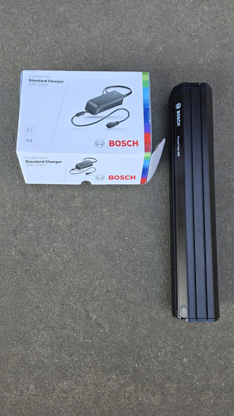ROCK MACHINE TORRENT INT E70-29 BOSCH GLOSS SILVER/BLACK
