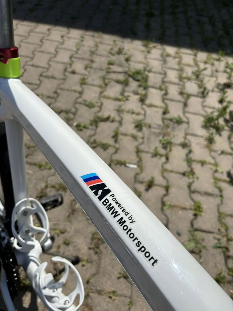 BMW Cruise bike, Pearl White
