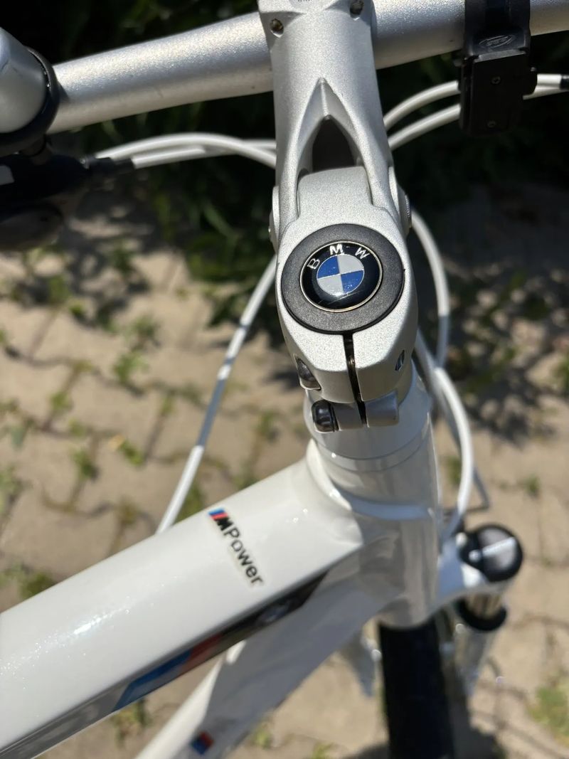 BMW Cruise bike, Pearl White