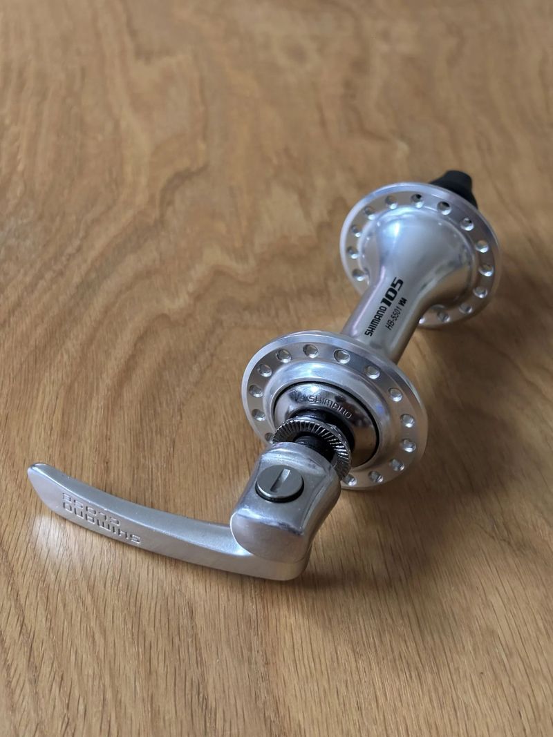 Shimano 105 HB-5501 32d přední silniční náboj 